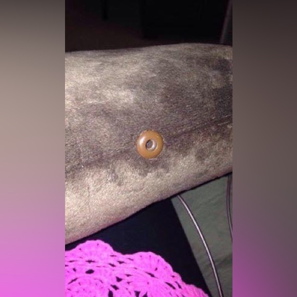 Brookstone Pillow Universal TV Remote Control - Picture 4 of 7